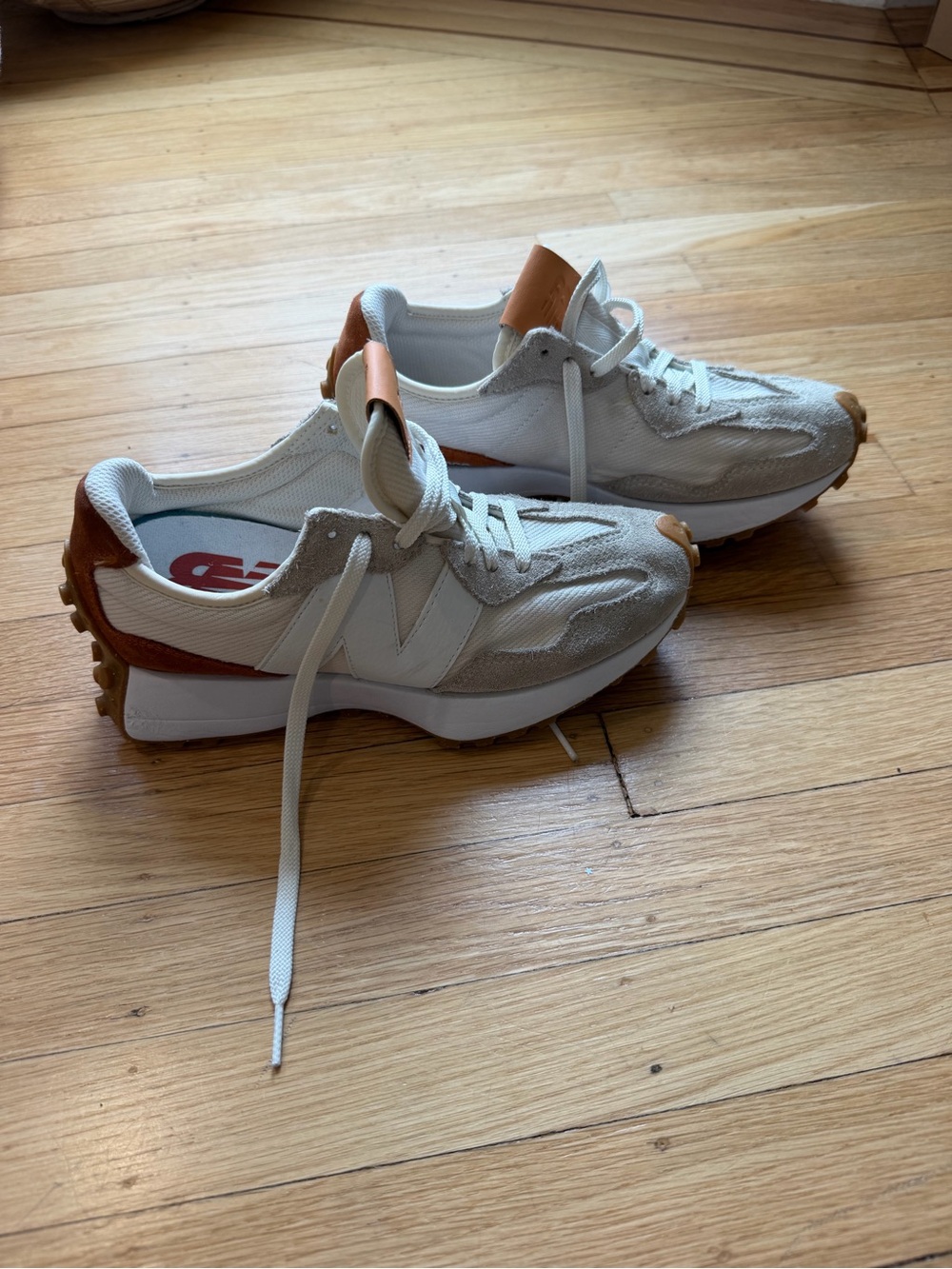 Women's New Balance 327 Sneakers in White and Tan - US 6.5